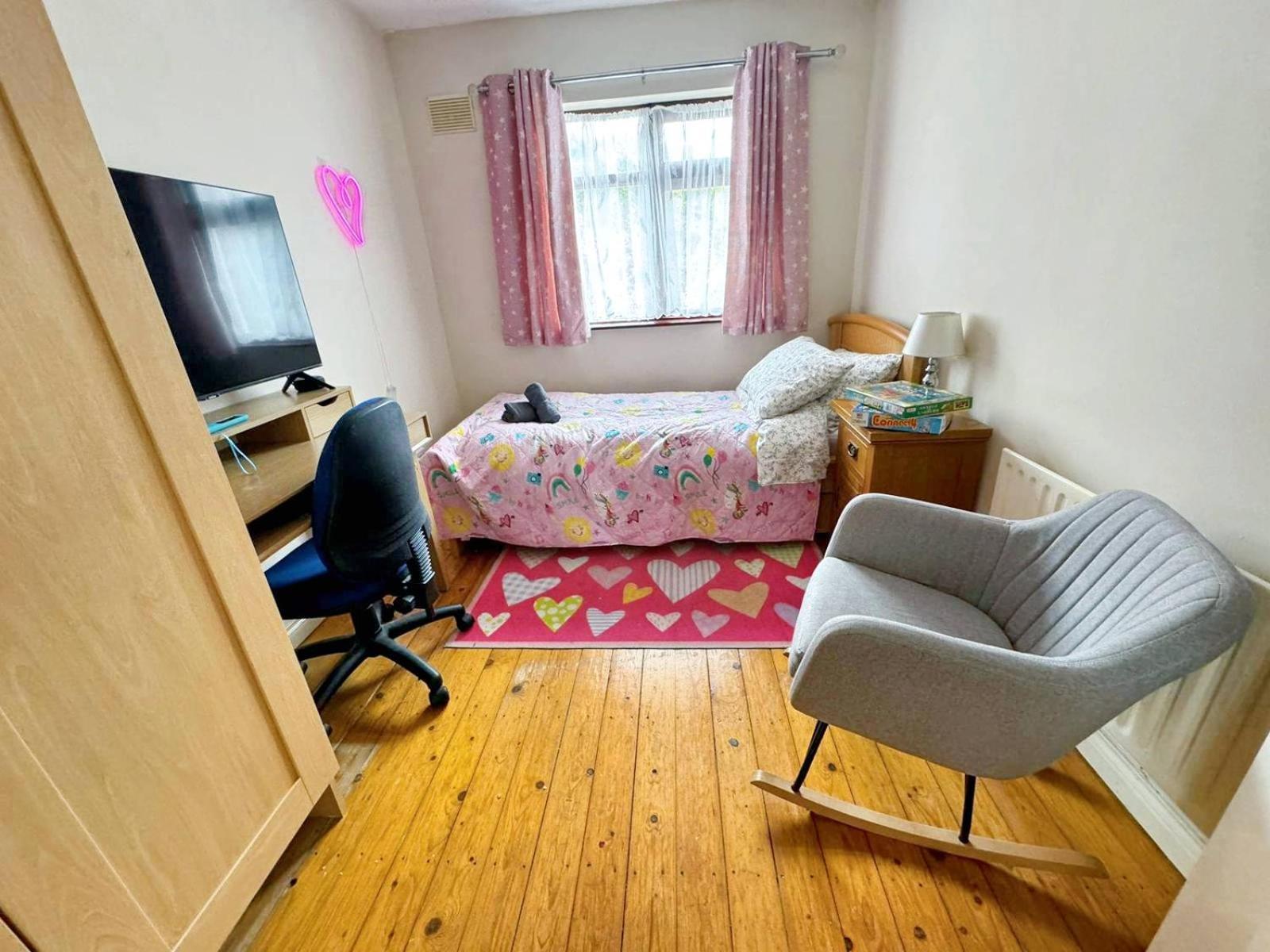 Spacious Family Friendly 4br Near Town Casa vacanze *