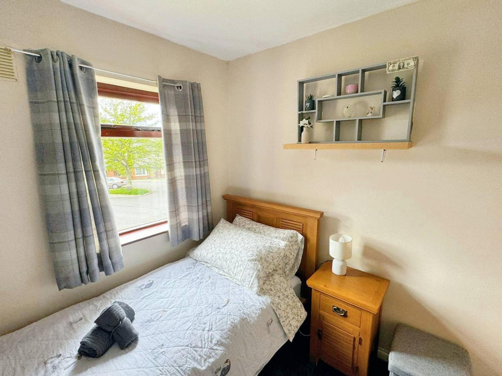 Casa vacanze Spacious Family Friendly 4br Near Town *
